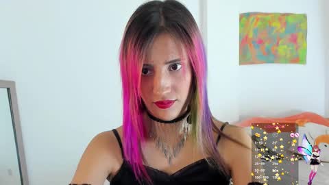 Snapshot of minefoxy2 chatting on 01/24/25, 04:48 Amber online show from 01/24/25, 04:48