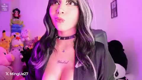 Snapshot of ming_yue_ chatting on 07/17/26, 06:09 My name is Fer Nice to meet you give it a thumbs up please its important online show from 07/17/26, 06:09