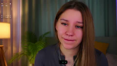 Mary online show from 04/17/26, 02:14