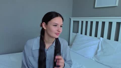 KarinaLeila online show from 10/24/25, 06:54