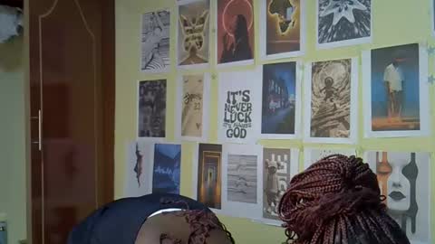 mini_karee online show from 03/20/26, 08:52