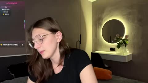 Asti online show from 04/22/26, 04:08