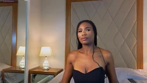 Snapshot of minni_selena chatting on 11/28/25, 03:58 minni selena online show from 11/28/25, 03:58