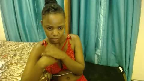 Snapshot of minnie_lila chatting on 09/17/25, 06:53 Lila online show from 09/17/25, 06:53