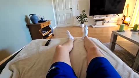 Snapshot of minongi chatting on 11/22/25, 11:31 Jesse J. online show from 11/22/25, 11:31