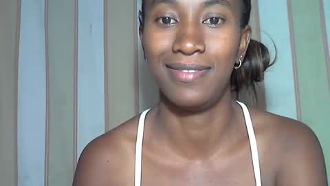 minouch211907 online show from 02/28/25, 04:53