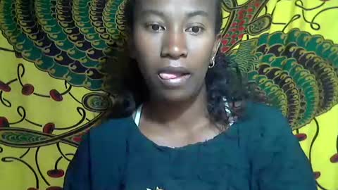 minouch211907 online show from 10/13/25, 03:06