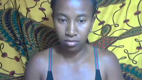 minouch211907 online show from 10/17/25, 09:01