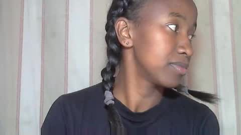 minouch211907 online show from 12/14/25, 01:27