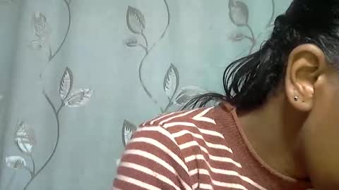 minouch211907 online show from 03/27/26, 04:40