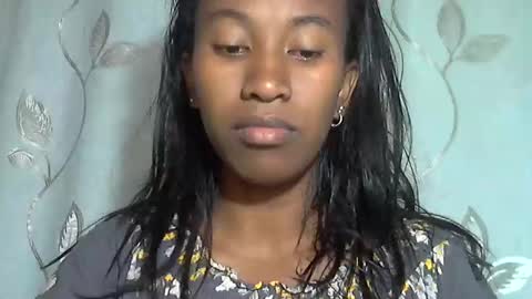 minouch211907 online show from 04/06/26, 04:46