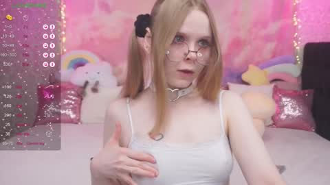 Vikki online show from 02/19/25, 06:44