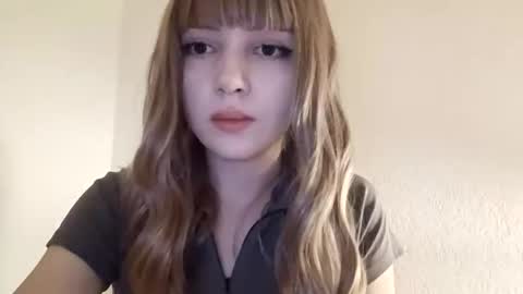 Snapshot of mira_doll chatting on 03/16/26, 02:06 Mira doll online show from 03/16/26, 02:06