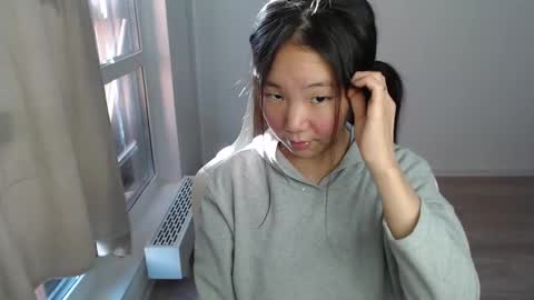 mira_g online show from 02/21/25, 12:17