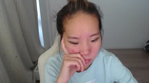 mira_g online show from 10/09/25, 12:47