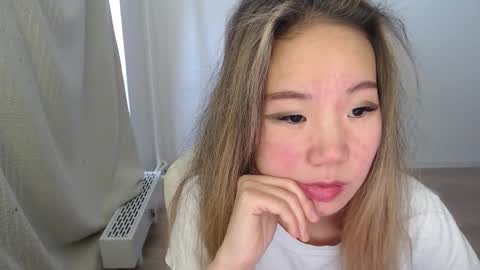 mira_g online show from 10/20/25, 08:59