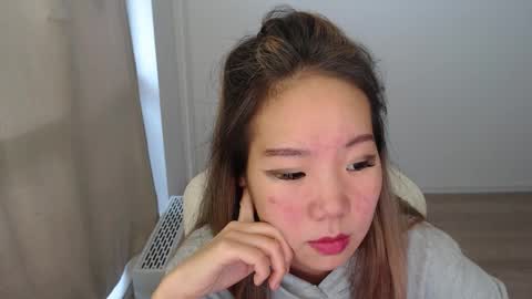 mira_g online show from 10/29/25, 07:32