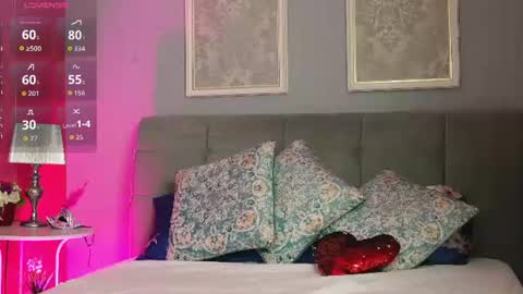 Snapshot of mira_glow chatting on 06/18/26, 05:30 Mira online show from 06/18/26, 05:30