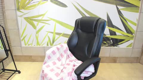 Mira online show from 12/08/24, 07:37