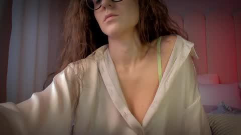 Mira online show from 04/11/26, 10:30