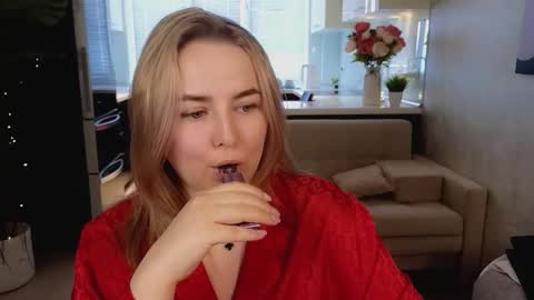 Mira online show from 03/27/26, 02:06