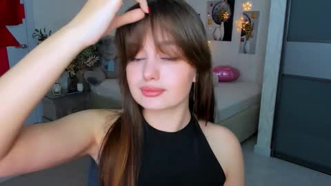 Emma online show from 03/04/25, 10:27