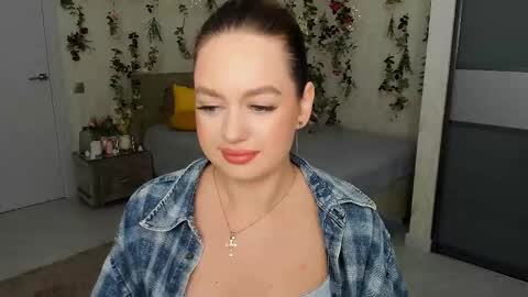 Emma online show from 12/01/25, 06:02