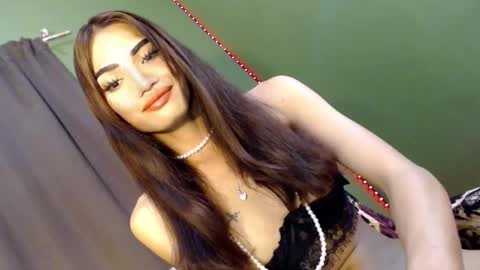 Snapshot of miraclegirl23 chatting on 01/26/25, 08:56 Zoey online show from 01/26/25, 08:56