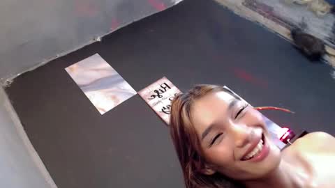 Snapshot of miraclegirl23 chatting on 10/31/25, 01:28 Zoey online show from 10/31/25, 01:28