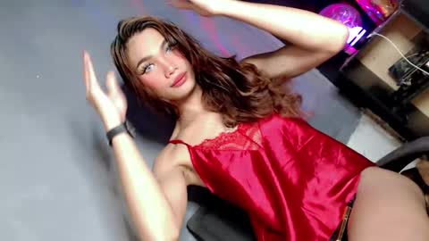 Snapshot of miraclegirl23 chatting on 11/26/25, 03:18 Zoey online show from 11/26/25, 03:18