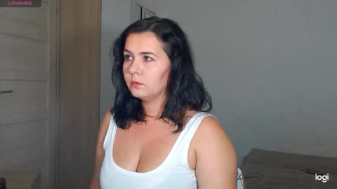 Snapshot of miradiaz chatting on 09/24/25, 09:51 Meera online show from 09/24/25, 09:51