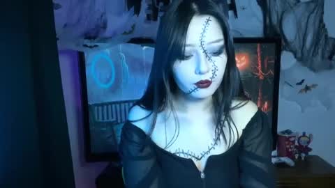 Snapshot of mirafloat chatting on 10/26/25, 01:28 mirafloat online show from 10/26/25, 01:28