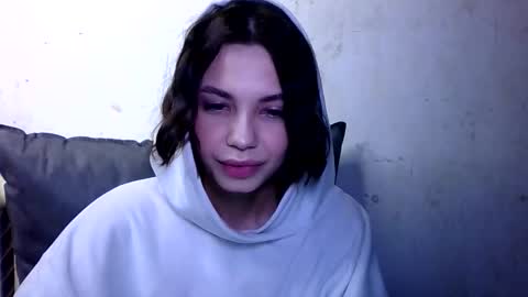 Snapshot of miralapics chatting on 03/29/26, 04:18 MiraLaPics online show from 03/29/26, 04:18