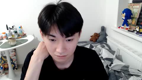              online show from 10/12/25, 04:00