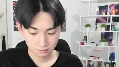              online show from 10/18/25, 03:53