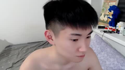 Snapshot of miram_yoo chatting on 05/17/26, 08:05 online show from 05/17/26, 08:05