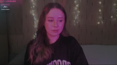 Kira online show from 02/04/25, 10:02