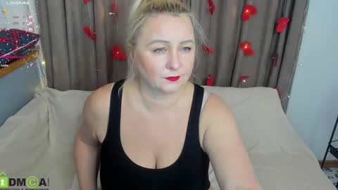Snapshot of miranda_robinson chatting on 02/06/25, 12:05 Miranda online show from 02/06/25, 12:05