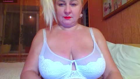 Snapshot of miranda_robinson chatting on 10/01/25, 06:03 Miranda online show from 10/01/25, 06:03