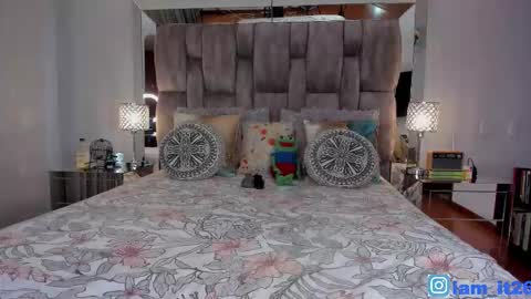 Miranda online show from 09/15/25, 11:49