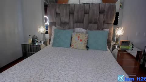 Snapshot of mirandacollins_ chatting on 06/16/26, 01:30 Miranda online show from 06/16/26, 01:30