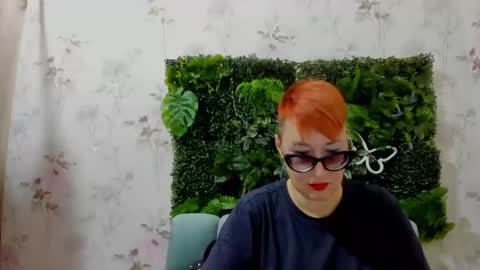 Snapshot of mirandagill chatting on 12/16/24, 09:03 mirandagill online show from 12/16/24, 09:03