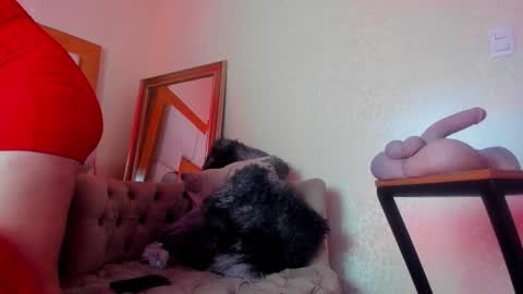 Snapshot of mirandasould chatting on 12/16/25, 01:38 Miranda online show from 12/16/25, 01:38