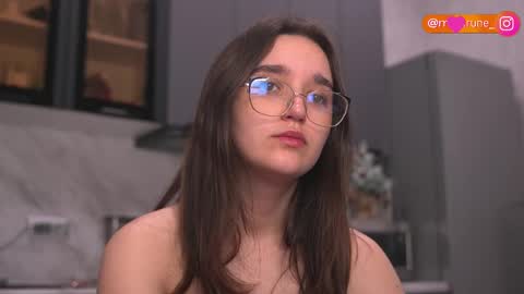 mirarune online show from 12/19/25, 01:51