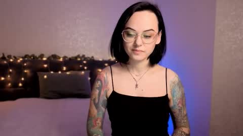 MiraSkyy online show from 12/14/25, 07:18