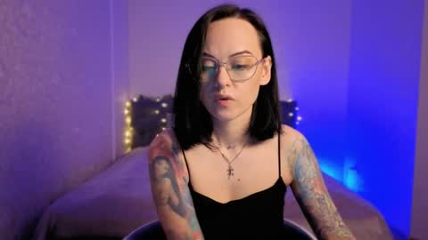 MiraSkyy online show from 04/03/26, 05:44