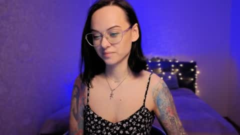 MiraSkyy online show from 04/04/26, 09:56