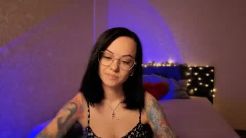 Snapshot of miraskyy chatting on 06/11/26, 04:38 MiraSkyy online show from 06/11/26, 04:38