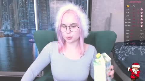 Kira online show from 12/26/24, 01:51