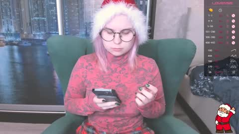 Kira online show from 12/27/24, 12:07